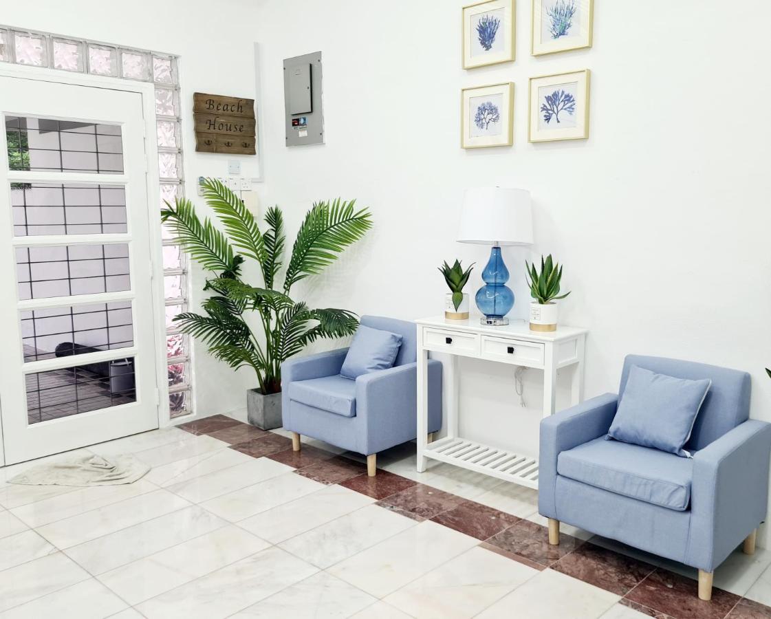 527 Beachhouse L 5 Bedroom With Swimming Pool - 3Min Walk To The Beach 탄중붕가 외부 사진