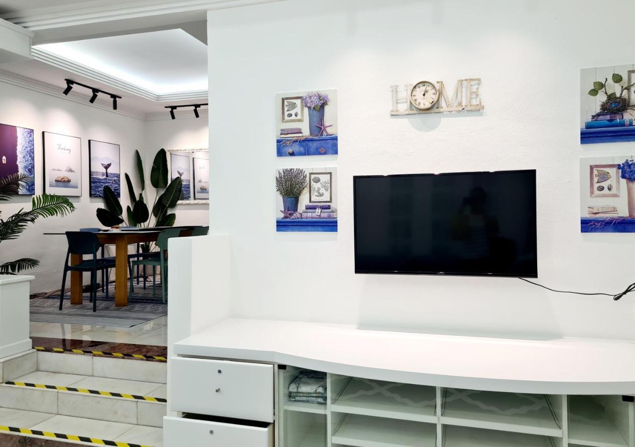 527 Beachhouse L 5 Bedroom With Swimming Pool - 3Min Walk To The Beach 탄중붕가 외부 사진