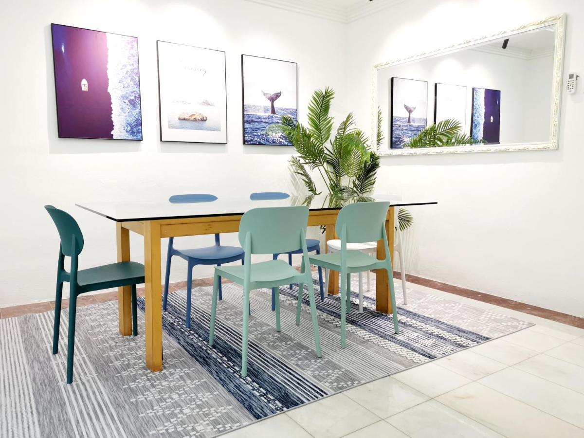 527 Beachhouse L 5 Bedroom With Swimming Pool - 3Min Walk To The Beach 탄중붕가 외부 사진