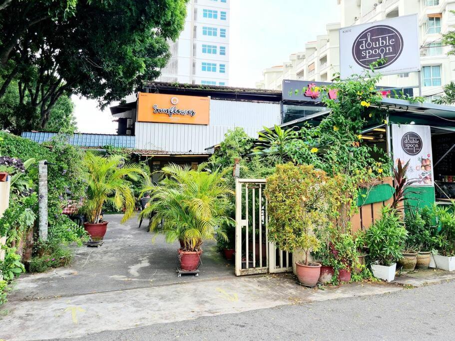 527 Beachhouse L 5 Bedroom With Swimming Pool - 3Min Walk To The Beach 탄중붕가 외부 사진