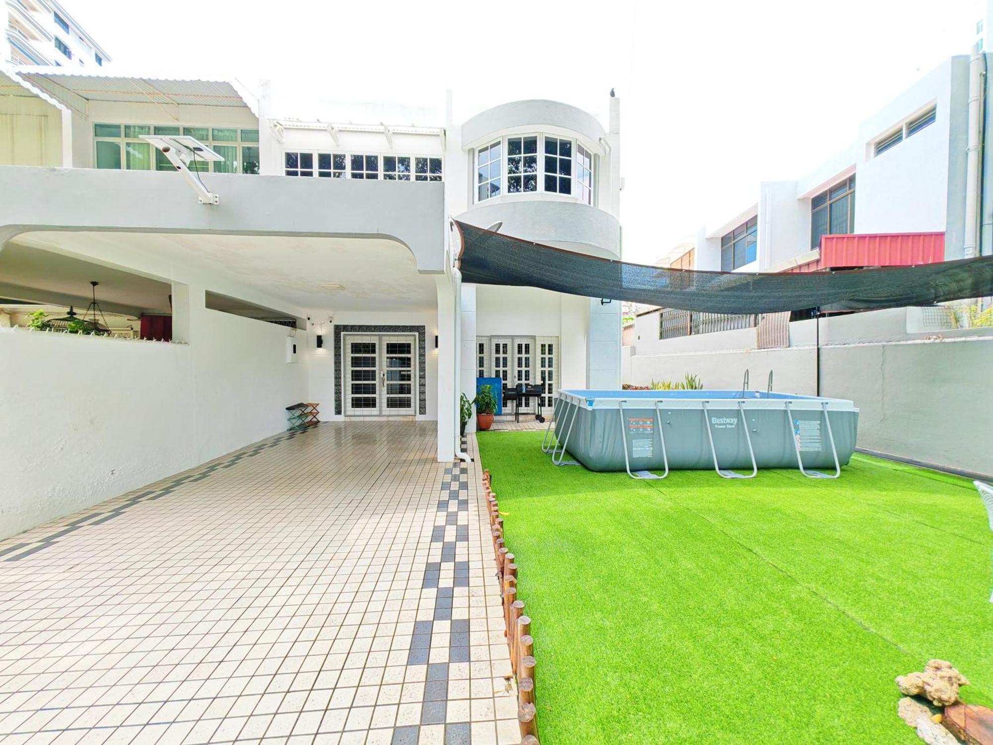527 Beachhouse L 5 Bedroom With Swimming Pool - 3Min Walk To The Beach 탄중붕가 외부 사진